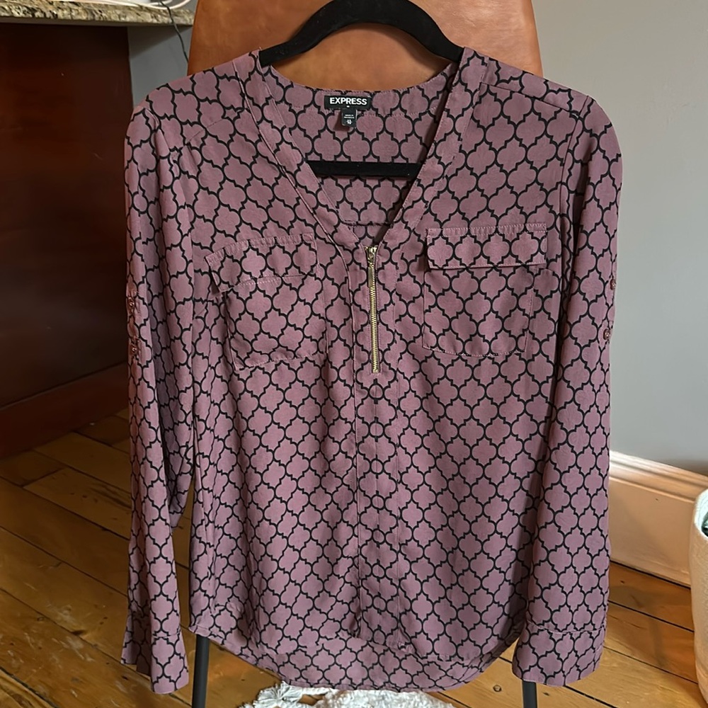 Express Pattern Long Sleeve Blouse
